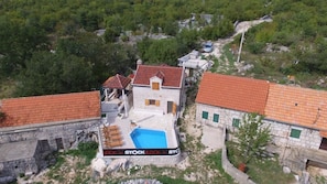 Aerial view - Villa Mons (Zagvozd)