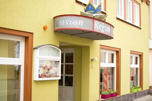 Front of property - Pension Regina Inh. Monique Kluge (Gotha)
