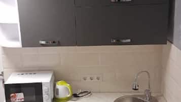Two-Bedroom House | Bathroom amenities