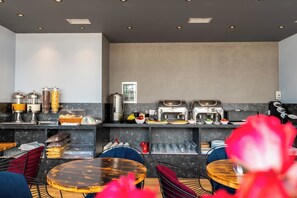 Bar (in der Unterkunft)