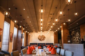 Daily buffet breakfast (INR 699 per person)