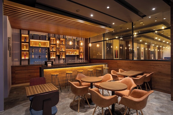 Restaurant - Four Points by Sheraton Chennai OMR (Chennai)