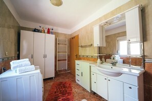 House | Bathroom - Holiday House Iva (Imotski)