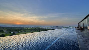Indoor pool, outdoor pool