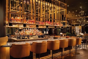 2 bars/lounges, rooftop bar - The Otis Hotel Austin, Autograph Collection (Austin)