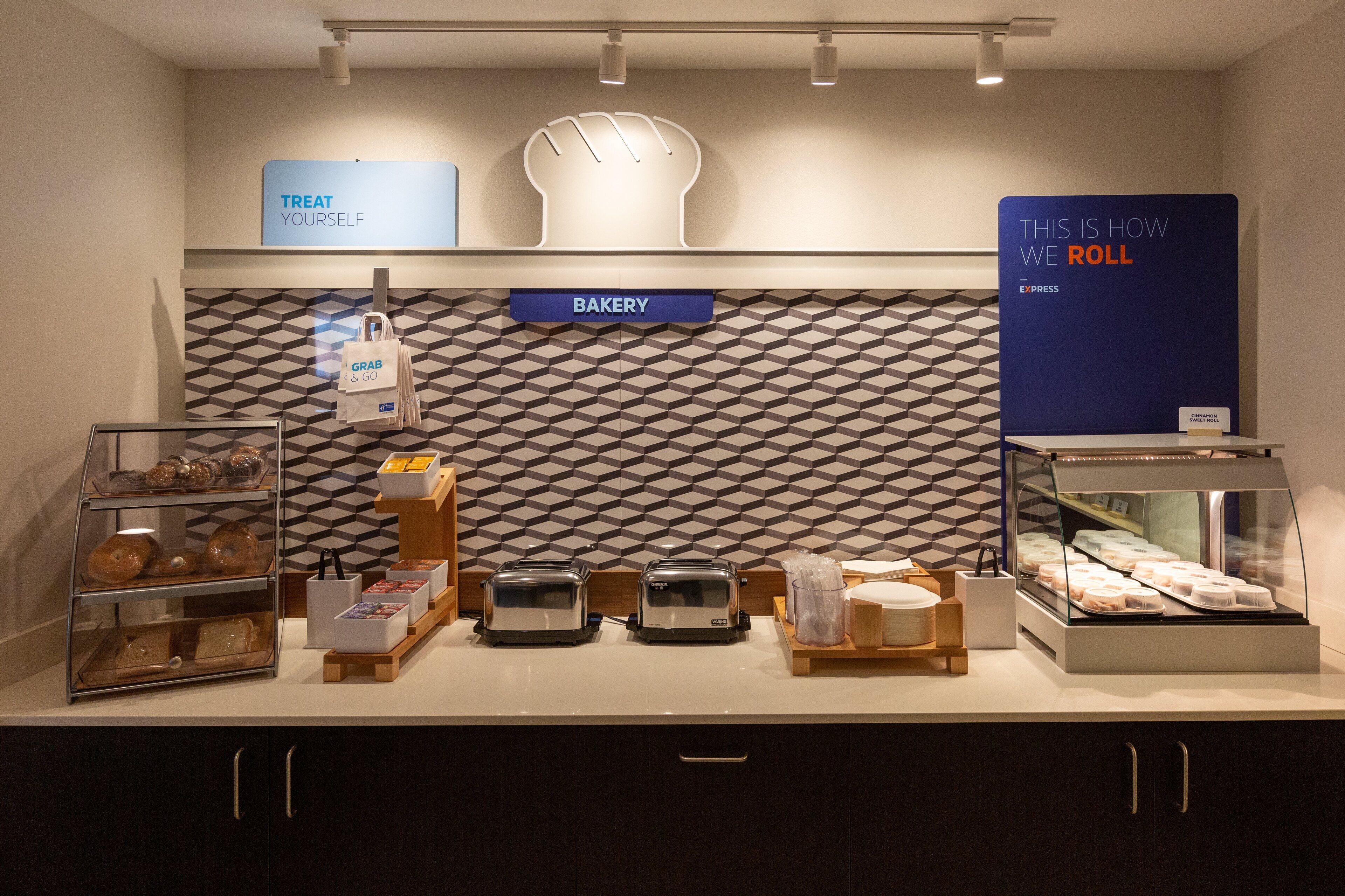 free daily full breakfast