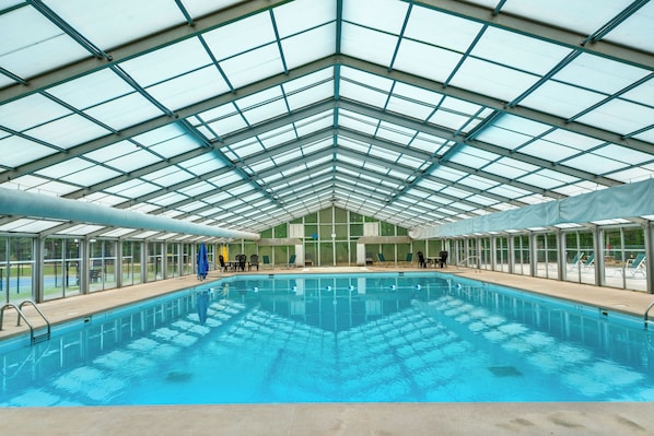 Indoor pool, seasonal outdoor pool, pool umbrellas, sun loungers