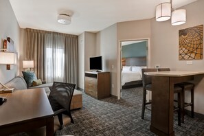 1 bedroom, desk, free WiFi, bed sheets
