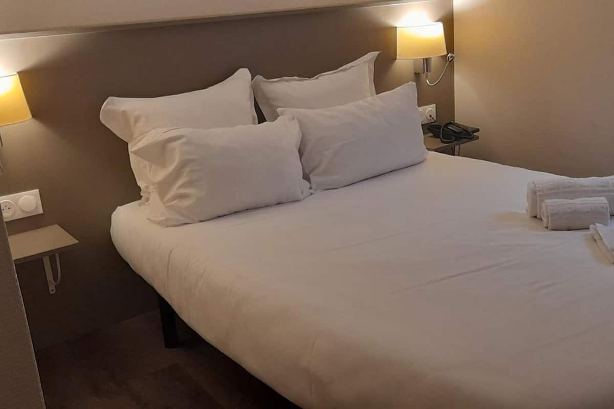 double room | memory-foam beds, in-room safe, individually decorated