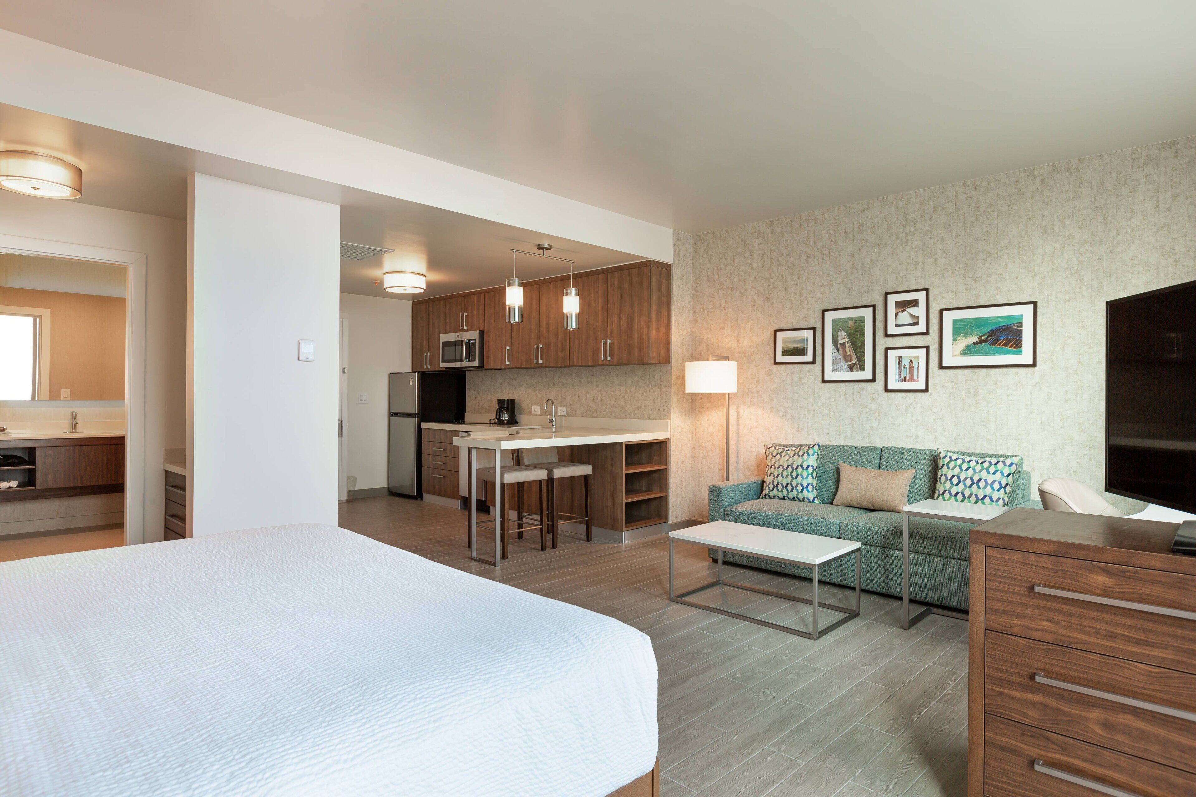 room, 1 king bed with sofa bed, non smoking, ocean view | egyptian cotton sheets, premium bedding, minibar, in-room safe