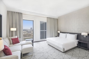 Premium bedding, minibar, in-room safe, desk - Hyatt Place Dubai Jumeirah (Dubai)