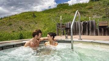 Idromassaggio all'aperto