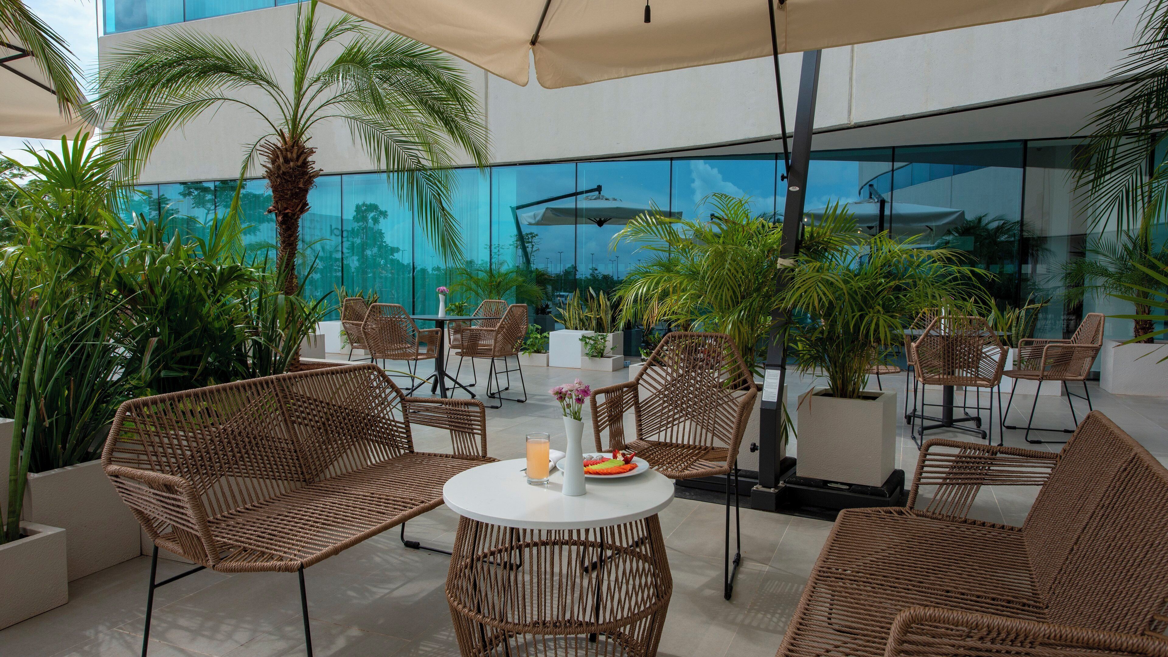 Photo - Holiday Inn & Suites   Merida La Isla By Ihg