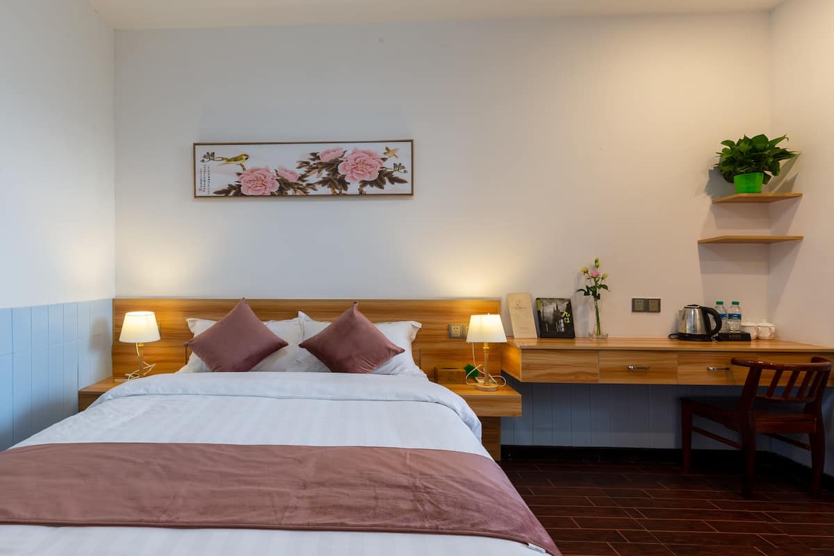 Comfort Double Room | Blackout curtains, free WiFi, bed sheets
