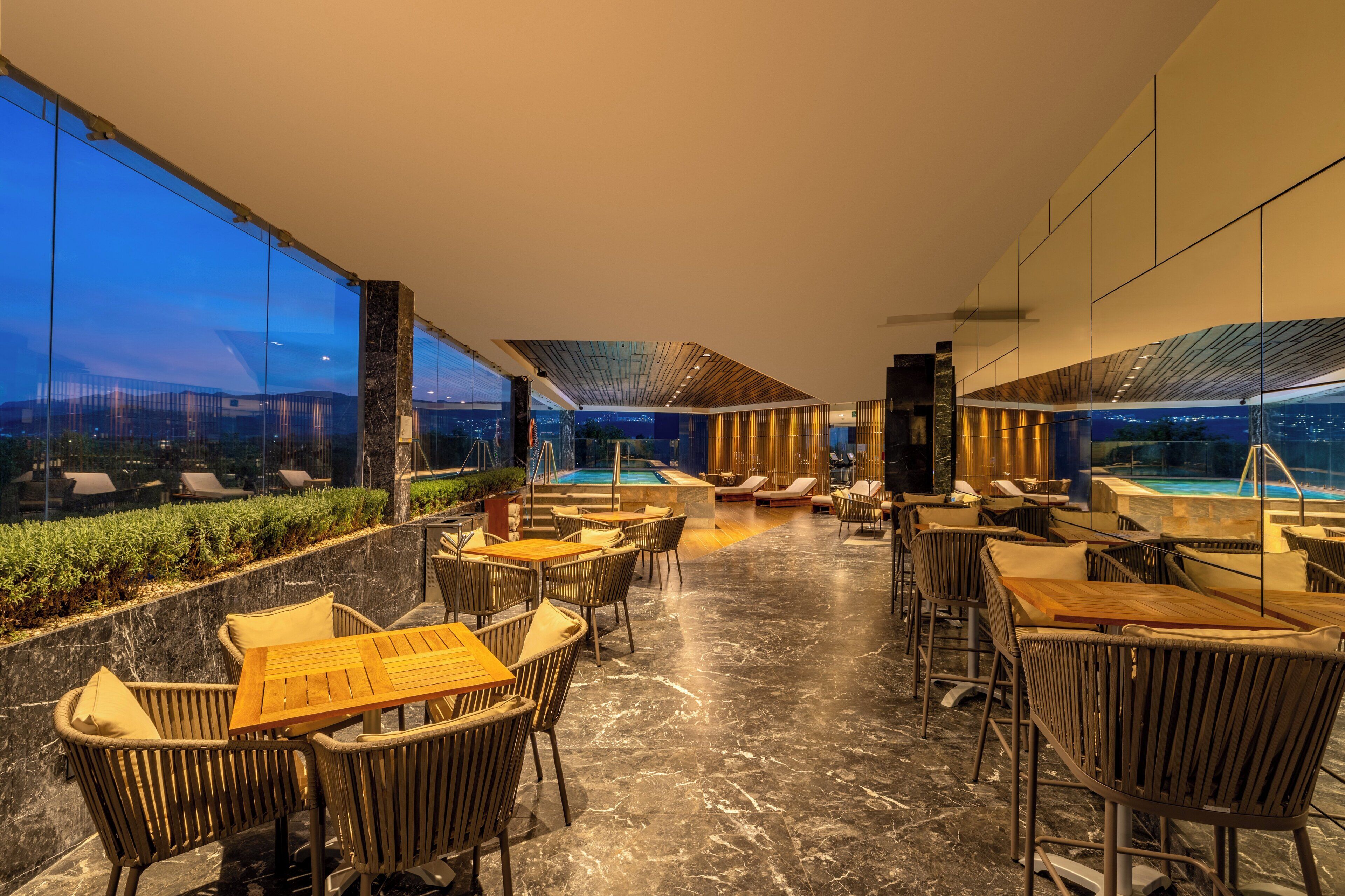 indoor pool, open 8:00 am to 8:00 pm, pool loungers