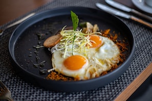 Frukostbuffé varje dag mot avgift