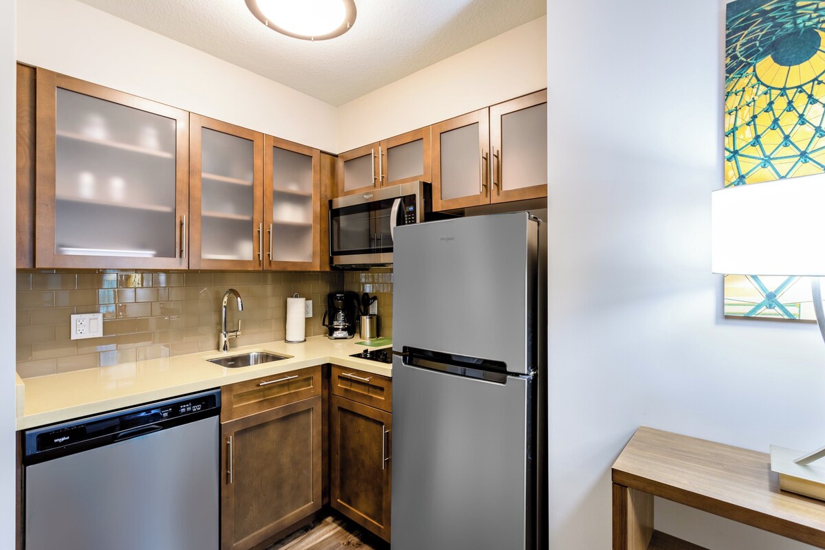 Suite estudio, 1 cama de matrimonio, cocina | Servicio de la habitación