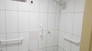 Double Room | Bathroom shower - Pousada Aliança (Ipojuca)