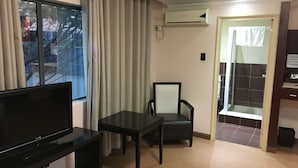 Phòng đôi | Két bảo mật tại phòng, bàn, khu vực làm việc phù hợp cho laptop 