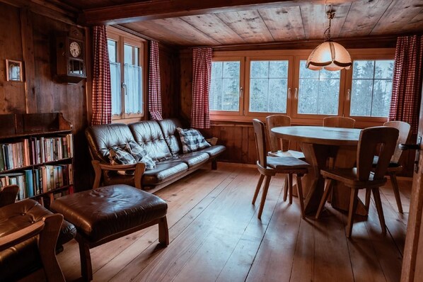 Living area - Holiday home Alpenrösli in Nesslau (Nesslau)