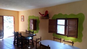 Daily continental breakfast for a fee - Refugio Arrabales de la Alpujarra - Hostel (La Taha)