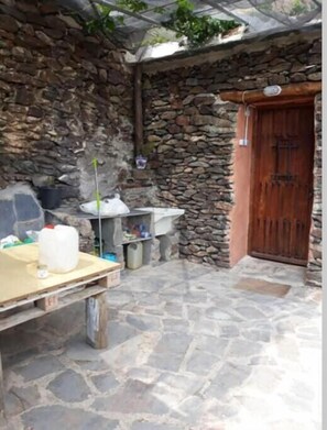 Balcony - Refugio Arrabales de la Alpujarra - Hostel (La Taha)