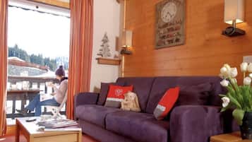 Studio Klasik, Beberapa Tempat Tidur | Area keluarga | TV layar datar