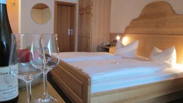 Deluxe-Doppelzimmer | Schallisolierte Zimmer, Babybetten, Zustellbetten, kostenloses WLAN