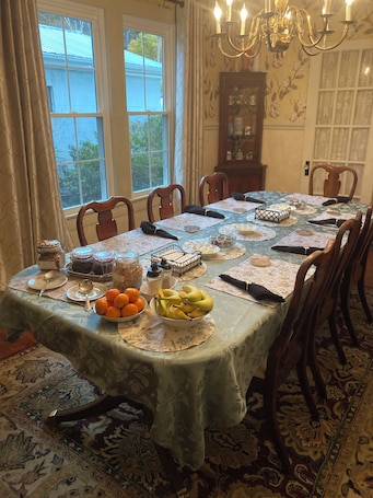 Free daily continental breakfast. Terrell House B&B