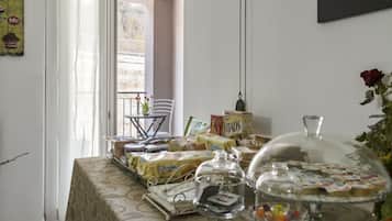 Tägliches inbegriffenes Frühstück zur Selbstbedienung