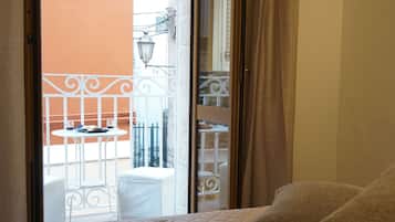 Deluxe Double or Twin Room | 2 bedrooms, premium bedding, down comforters, individually furnished