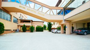 Parking - Hotel Kristal Palas (Prilep)