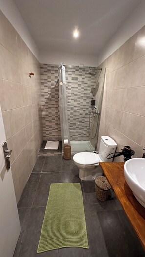 Standard Double Room with Private Bathroom | Bathroom - Casa Regina Tenerife (Santiago del Teide)
