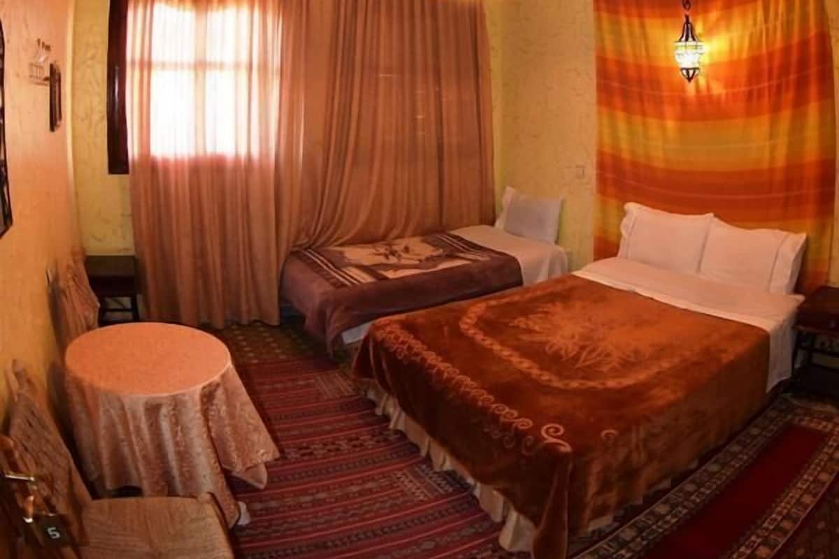 Triple Room | Bed sheets