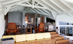 Televisión y estéreo 