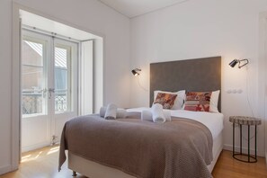 2 chambres, fer et planche à repasser, accès Internet, draps fournis