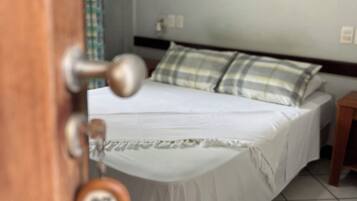 Chambre Premium Double ou avec lits jumeaux | Minibar, rideaux occultants, Wi-Fi gratuit, draps fournis