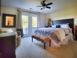 2 chambres, fer et planche à repasser, Wi-Fi, draps fournis