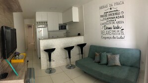 Apartment | Living area | Flat-screen TV - Eco Ribeira (Angra dos Reis)