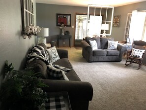 Smart TV, fireplace, DVD player, table football