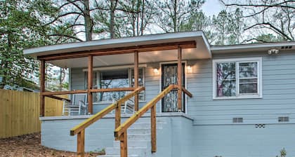Centrally Located Hot Springs Home w/ Deck!