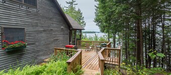 Gorgeous lakefront home w/ dock, canoe, kayaks & lake/forest views