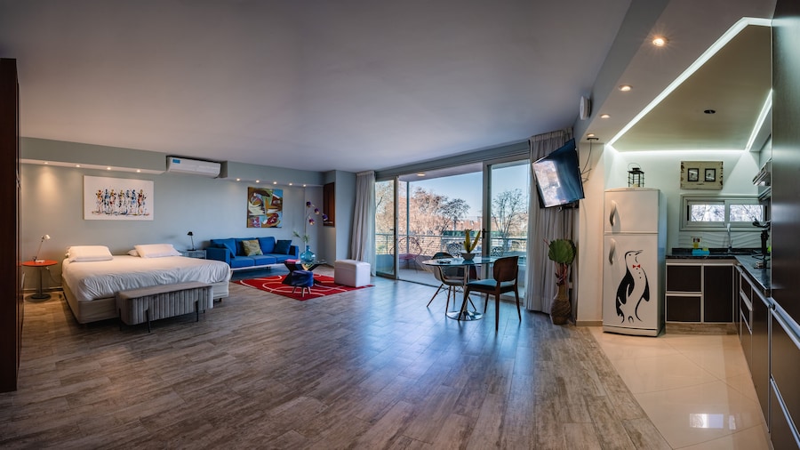 Shoshana Hotel Boutique