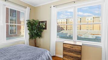 1 bedroom, iron/ironing board, free WiFi, bed sheets