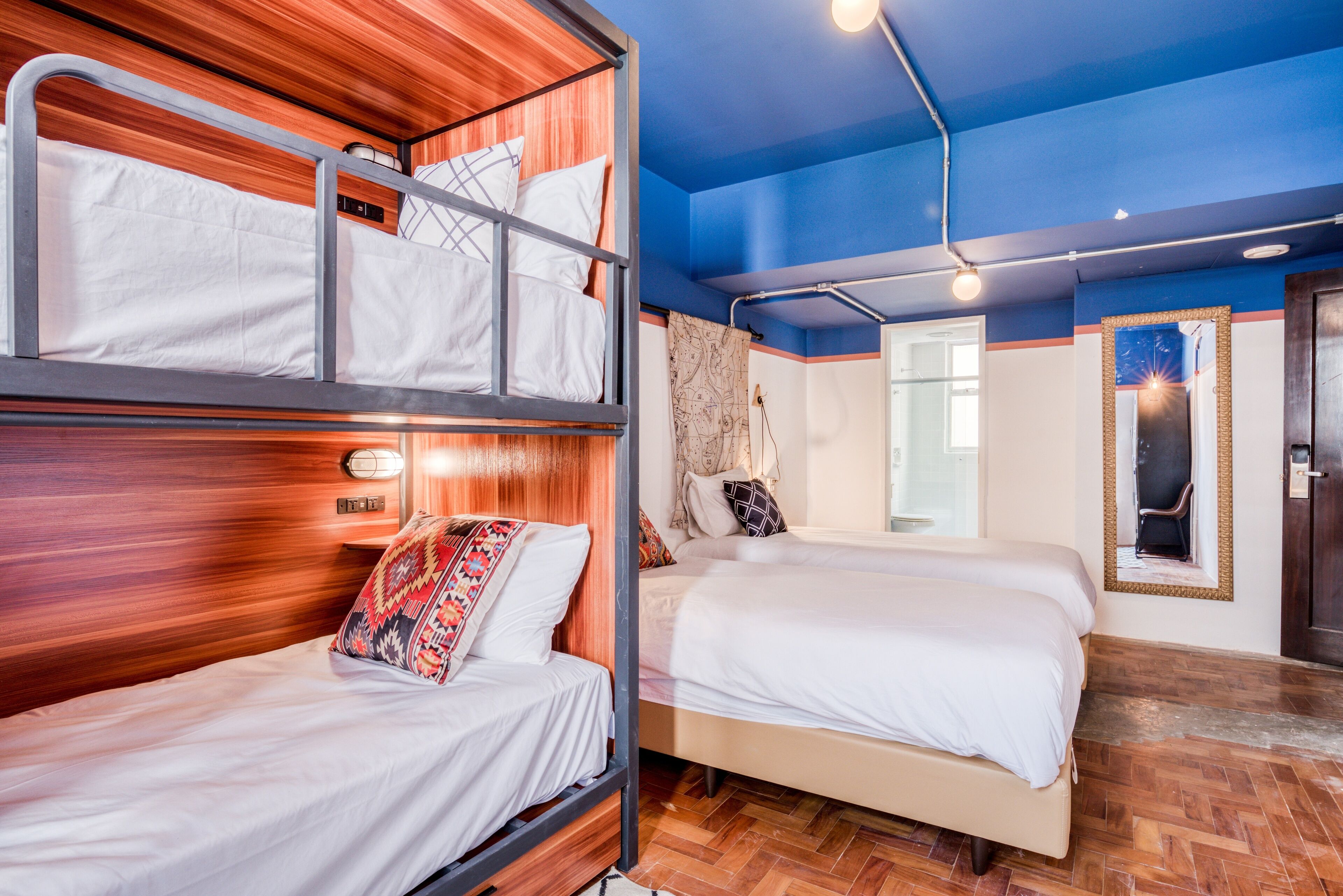 Free WiFi, wheelchair access