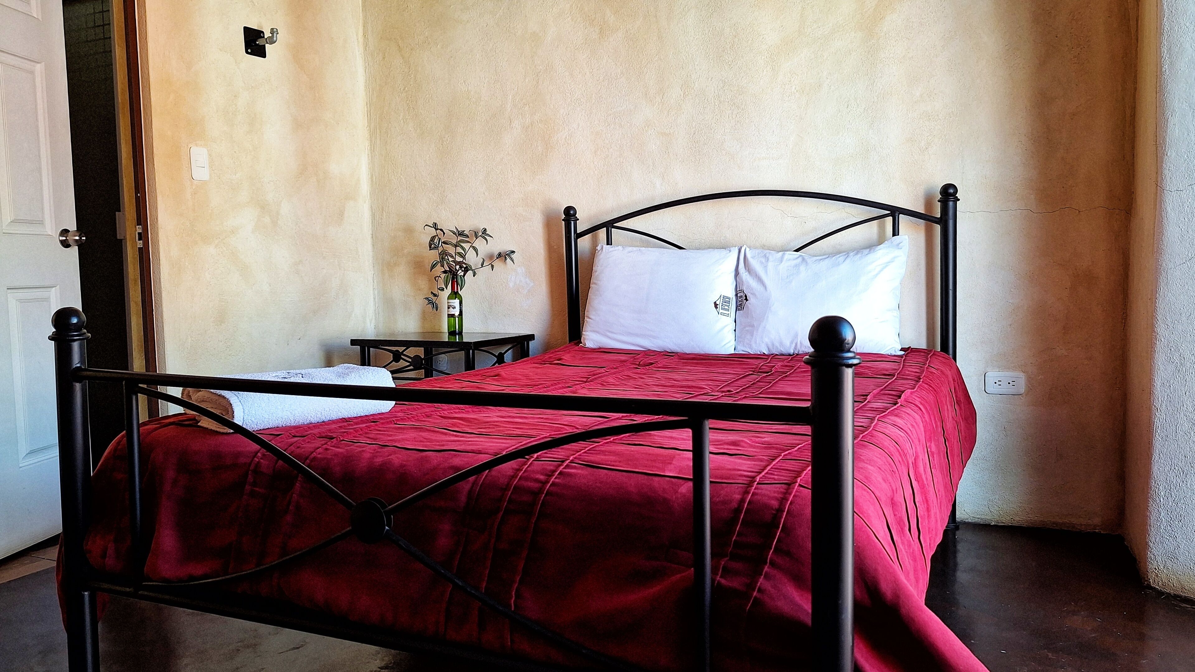 Sistema de insonorización y ropa de cama 