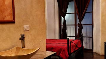 Quarto casal standard | Quartos à prova de som, roupa de cama