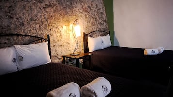 Chambre Quadruple | Literie de qualité supérieure, décoration personnalisée