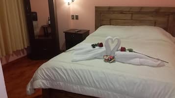 Soundproofing, free WiFi, bed sheets