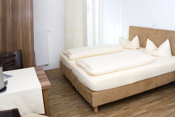 Doppelzimmer mit Dusche/WC